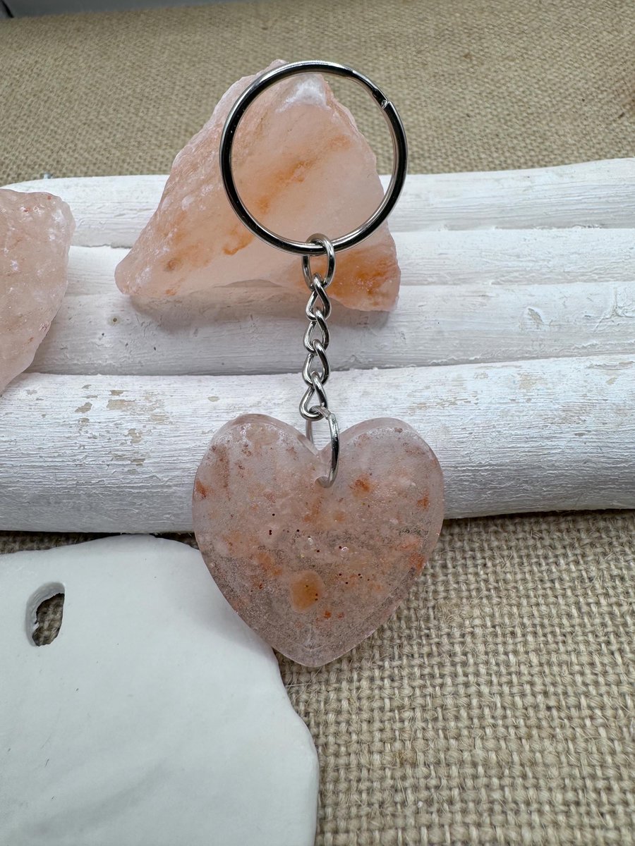 Himalayan Salt Heart and Butterfly Keychain | Healing Crystal Accessory | Natural Minerals for Relaxation & Wellness